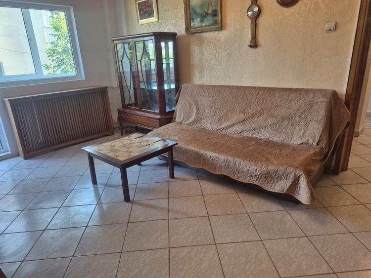 Apartament cu 2 camere semidecomandat în Turda