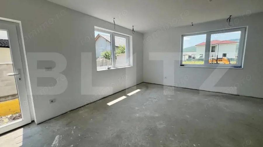 Casă cu 4 camere cu Teren 361 Mp în Central