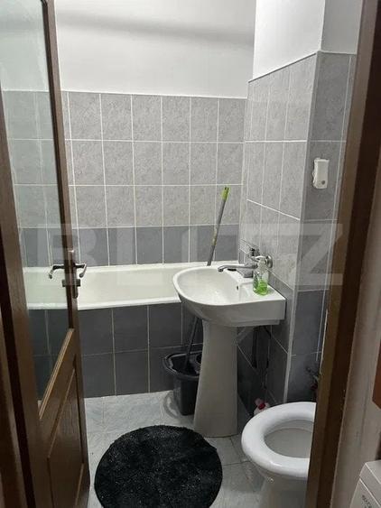 Apartament cu 2 camere semidecomandat, mobilat în Nord