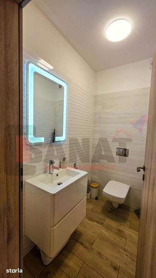 Casă cu 5 camere cu Teren 400 Mp în Central