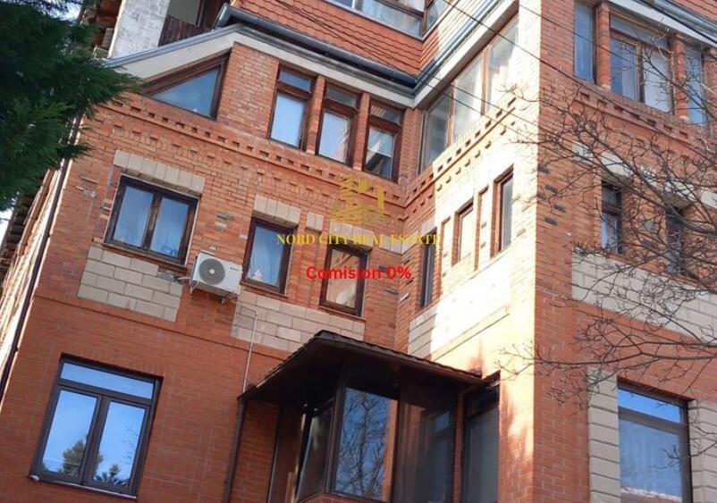 Apartament cu 3 camere decomandat în Exterior Vest