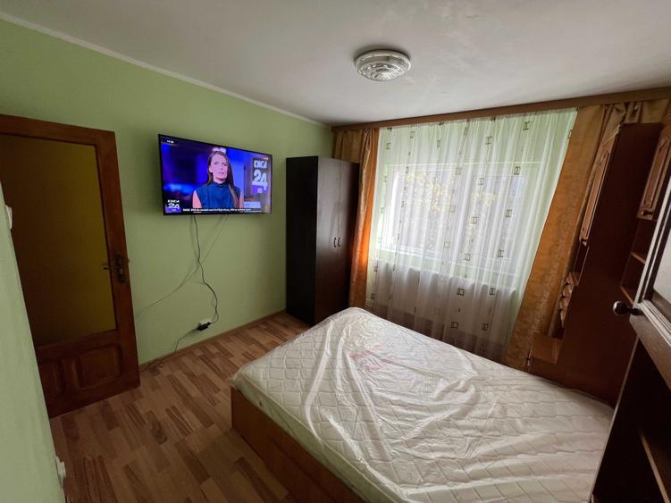 Apartament cu 2 camere decomandat în Micro 17