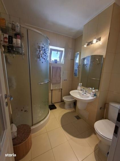 Apartament cu 3 camere în Republicii