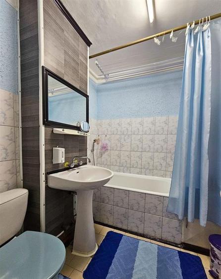 Apartament cu 3 camere decomandat, mobilat în Mircea cel Bătrân