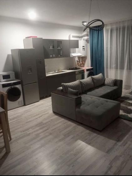 Apartament cu 2 camere decomandat în Exterior Vest