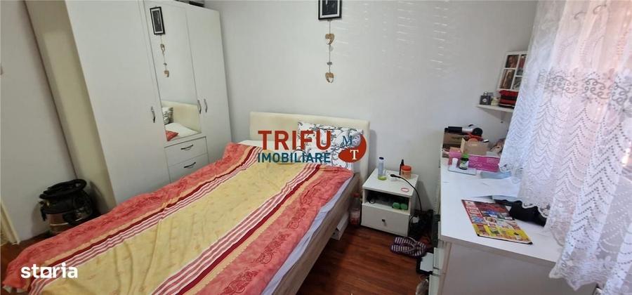 Apartament cu 3 camere decomandat în Cetate