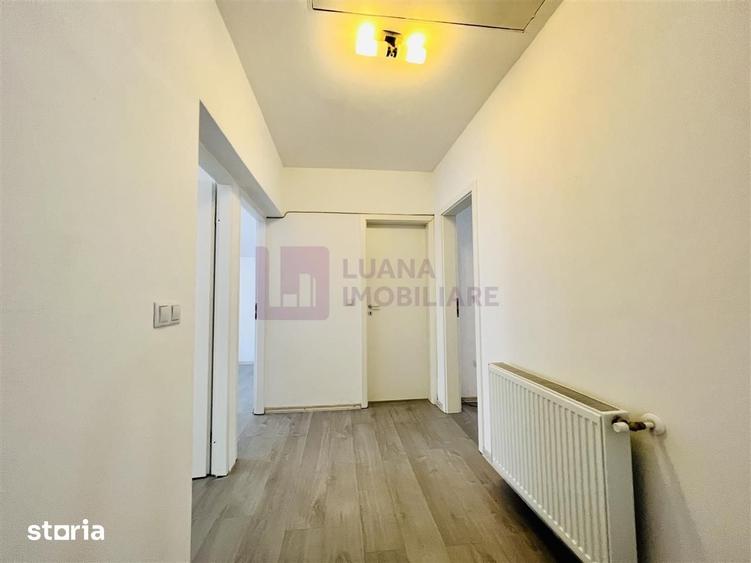 Casă cu 4 camere cu Teren 250 Mp în Roșia