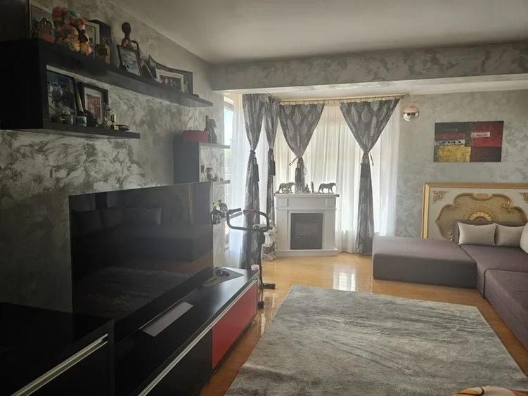 Casa / Vila cu 4 camere de vanzare 185000 EURO Stefanesti 160 mp 2012 - 1