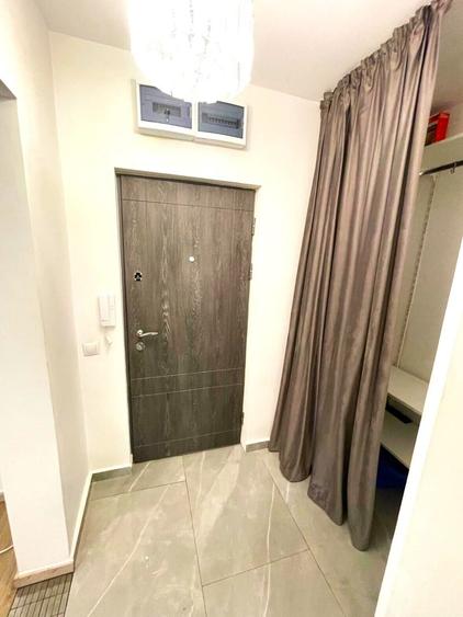 Apartament cu 2 camere decomandat, mobilat în P-ța Victoriei