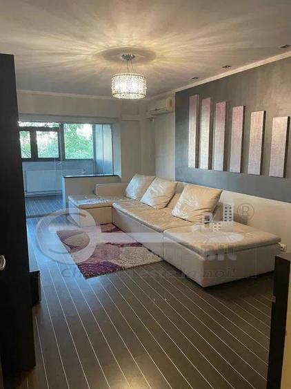 Apartament cu 2 camere decomandat în Gară