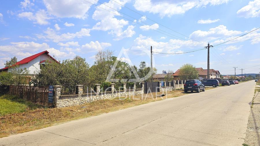 Casă individuală cu 6 camere cu Teren 3778 Mp în 9 Mai