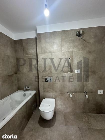Apartament cu 3 camere decomandat în Girocului