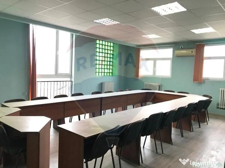 Spațiu comercial, de 171 mp, în Intim
