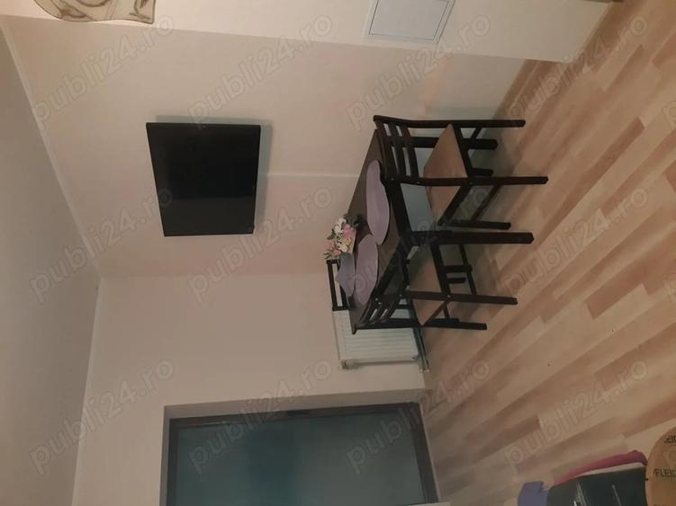 Apartament cu 3 camere decomandat în Buzaului