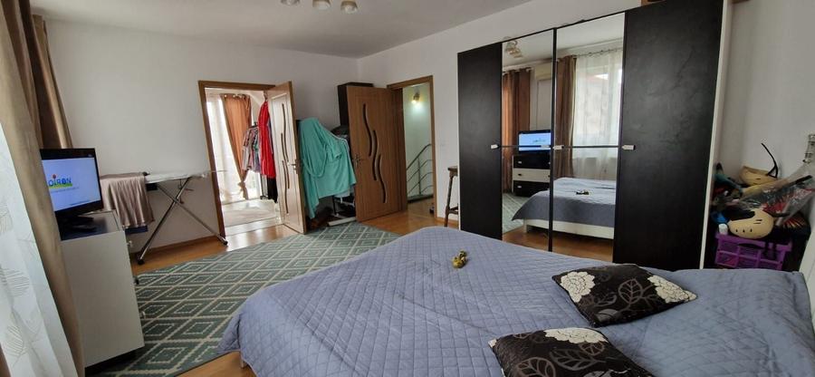 Casă individuală cu 4 camere cu Piscina în Săcălaz