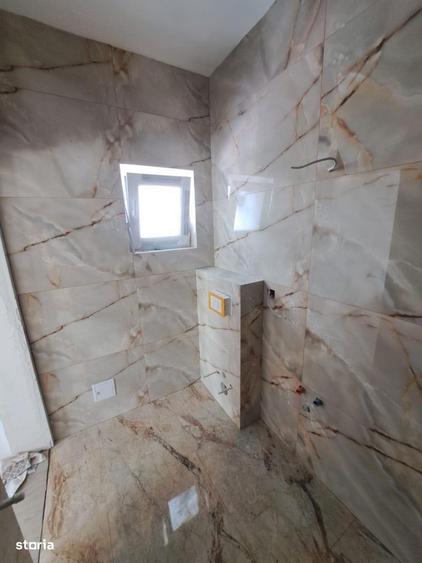 Casă cu 6 camere cu Teren 490 Mp în Adunații-Copăceni