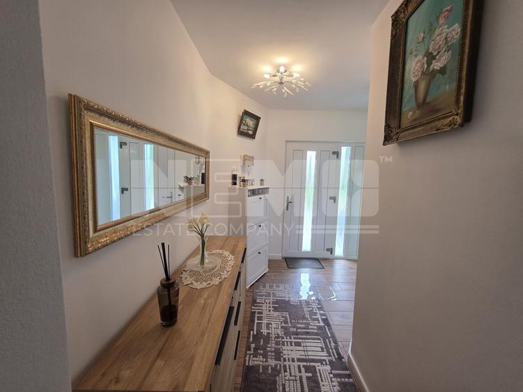 Casă individuală cu 6 camere cu Canalizare în Sfântu Ilie