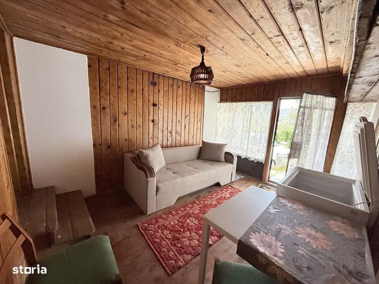 Casă cu 4 camere în Secăria