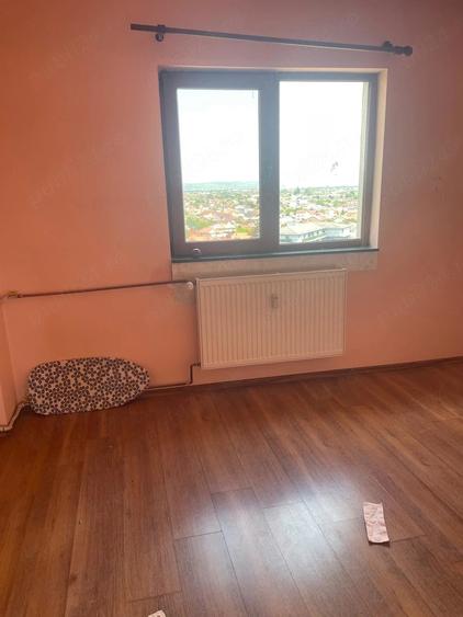 Apartament cu 2 camere decomandat în Exterior Vest