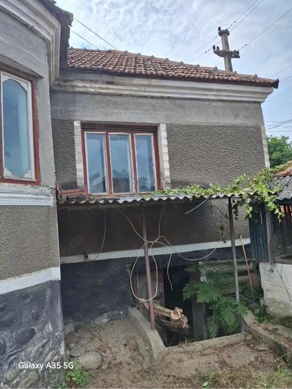 Casă cu Teren 500 Mp în Săcel