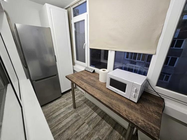 Apartament cu 2 camere decomandat, mobilat în Vitan
