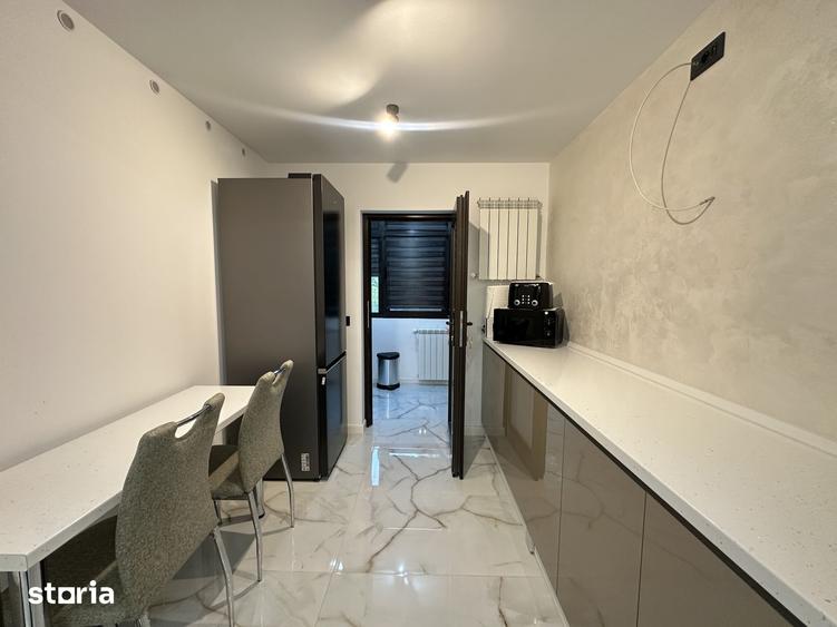 Apartament cu 2 camere în Micro 20