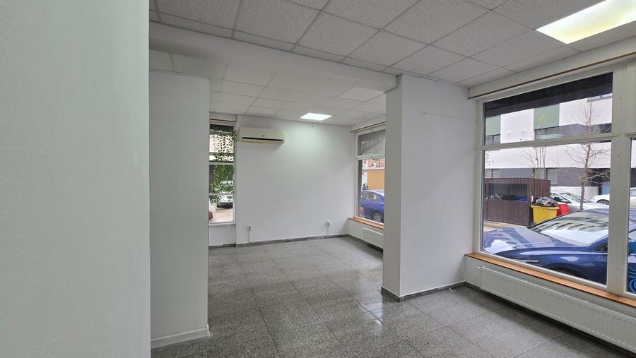 Spațiu comercial, de 55 mp, în Chiajna