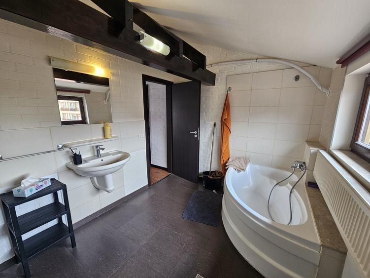 Apartament cu 2 camere în Aradului