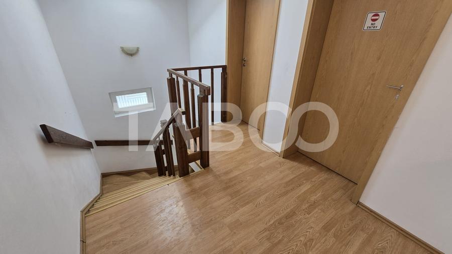 Duplex cu 3 camere cu Canalizare în Șura Mare