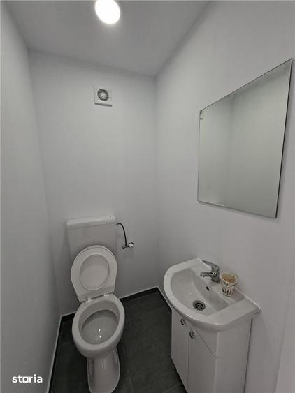 Spațiu comercial, de 600 mp, în Ștefăneștii de Jos