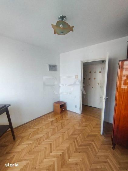 Apartament cu 3 camere semidecomandat, mobilat în Iancului