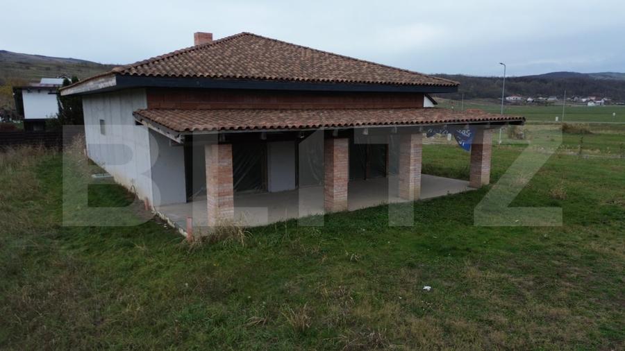Casă individuală cu 3 camere cu Canalizare în Ciugud
