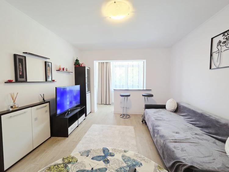 Apartament cu 2 camere decomandat în Mazepa 2