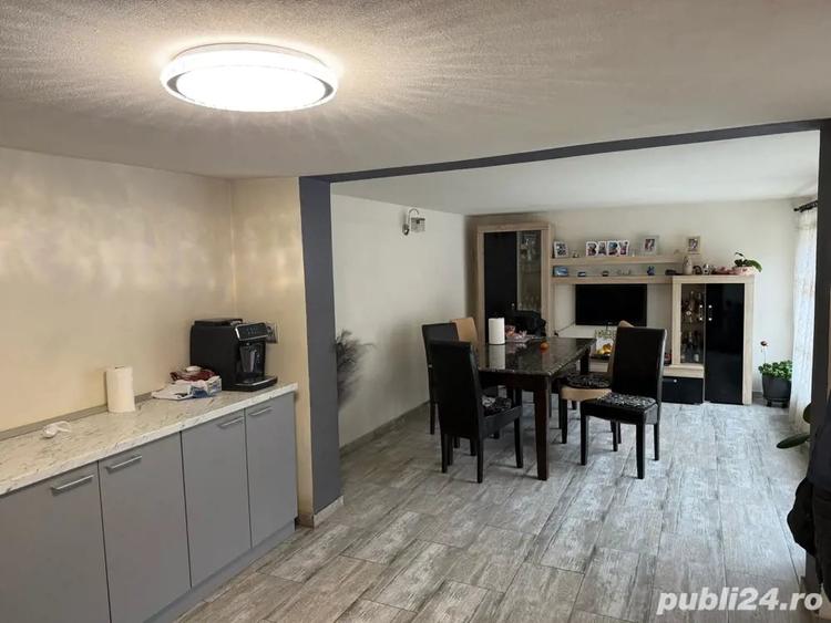 Casă cu 3 camere în Central