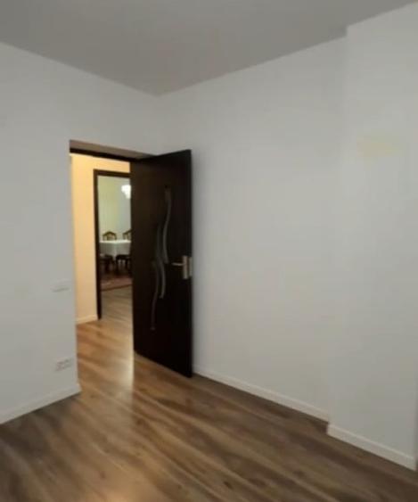Casă cu 5 camere cu Teren 600 Mp în Central
