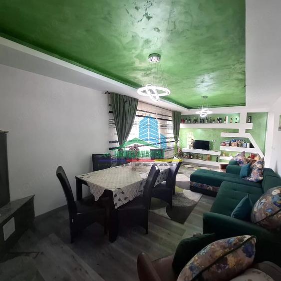 Casă cu Teren 790 Mp în Vest