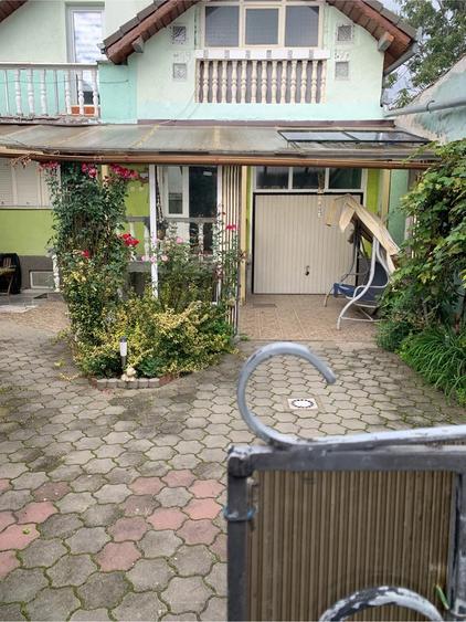 Casă cu 5 camere cu Teren 649 Mp în Central