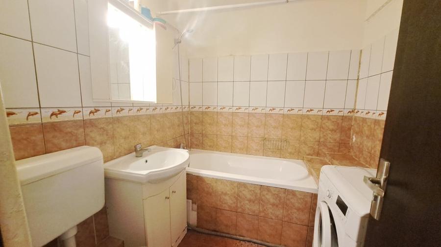 Apartament cu 2 camere decomandat în Crângași