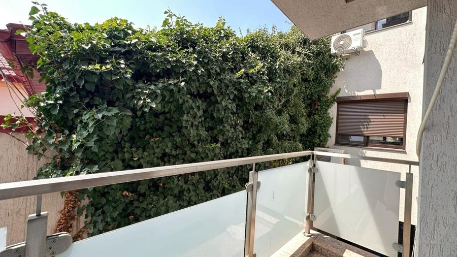 Apartament cu 3 camere decomandat, mobilat în Domenii