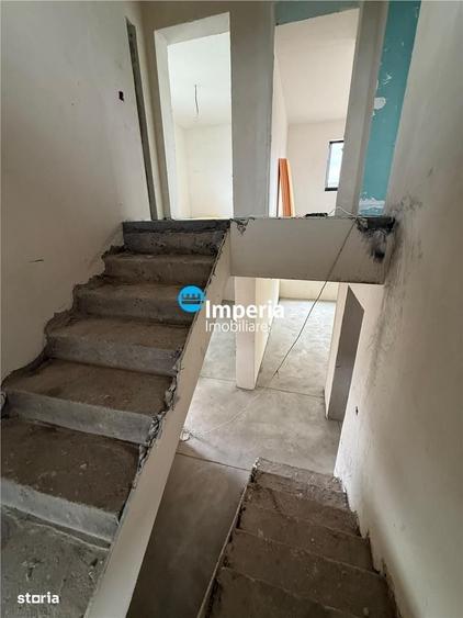 Casă cu 4 camere în Valea Lupului