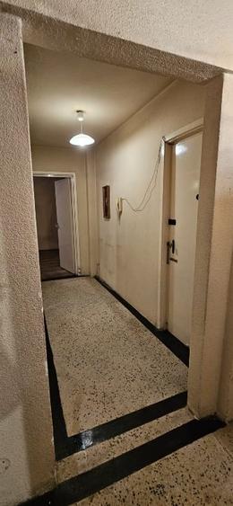 Apartament cu 2 camere decomandat în Arcul de Triumf