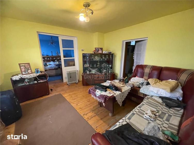 Casă cu 6 camere cu Teren 1413 Mp în Central