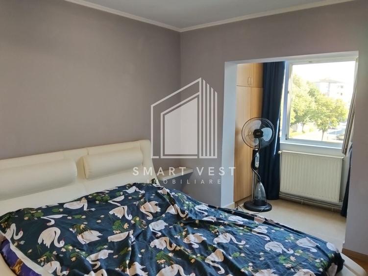 Apartament cu 3 camere semidecomandat, mobilat în Micro 16