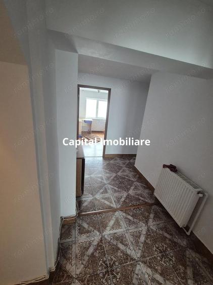 Apartament cu 3 camere semidecomandat, mobilat în Gară