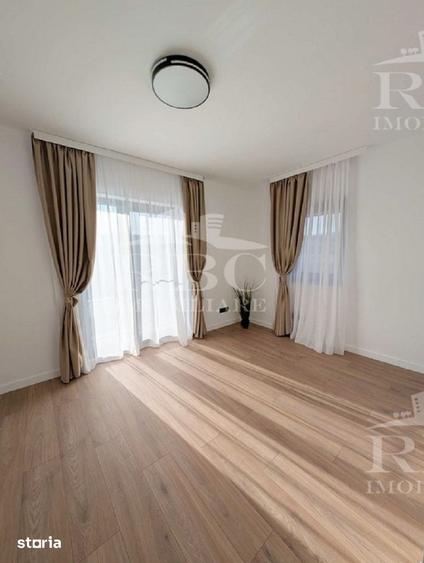 Casă cu 4 camere cu Teren 500 Mp în Baciu