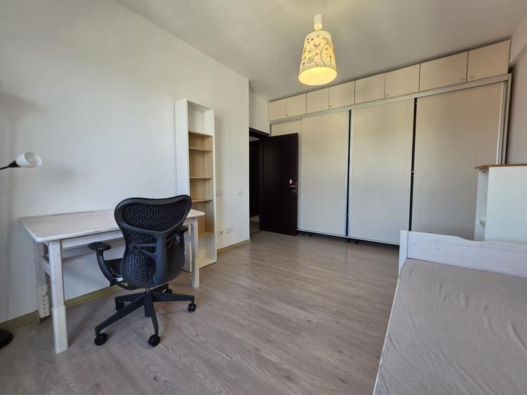 Apartament cu 3 camere decomandat, mobilat în Nord