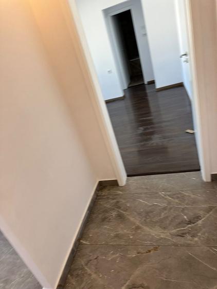 Apartament cu 2 camere semidecomandat în Girocului