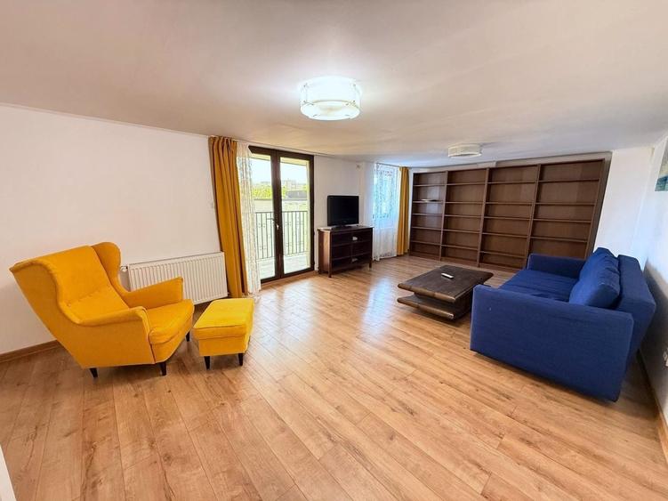 Apartament cu 3 camere decomandat, mobilat în Banu Manta