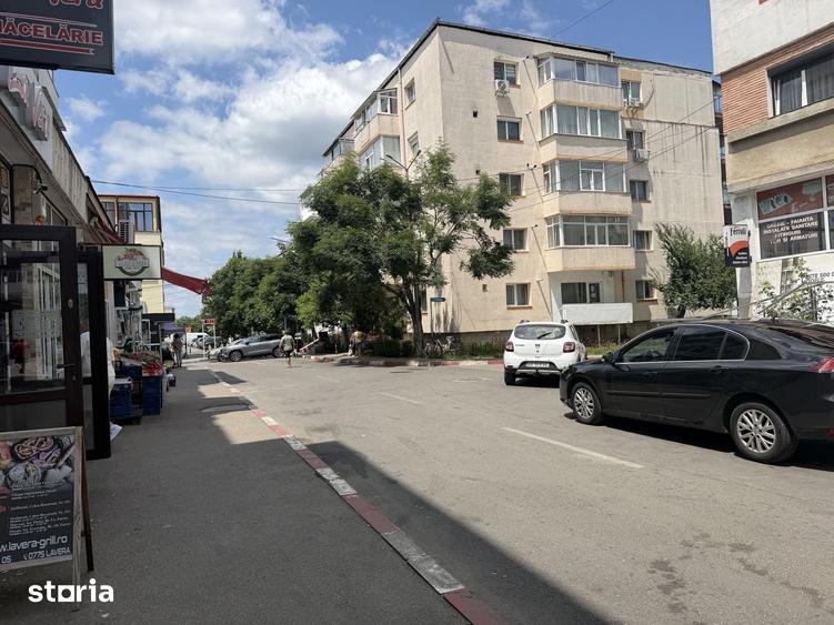 Spațiu comercial, de 28 mp, în Central