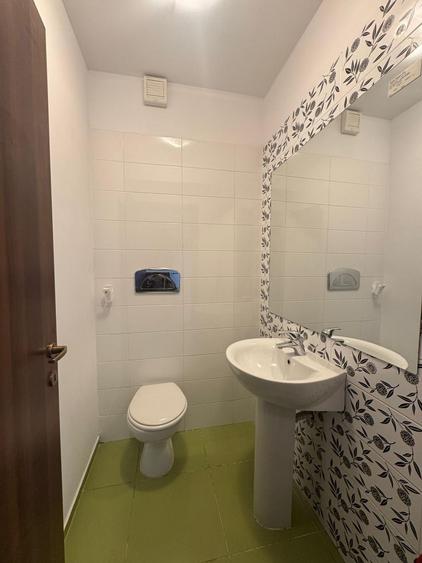 Apartament cu 2 camere semidecomandat, mobilat în Băneasa